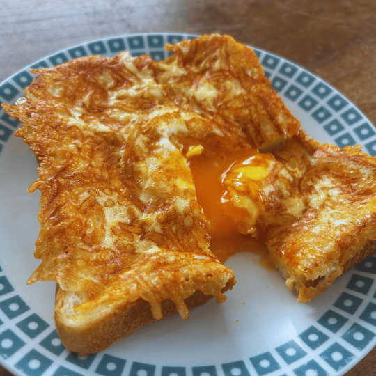とろ〜り卵のチーズトースト